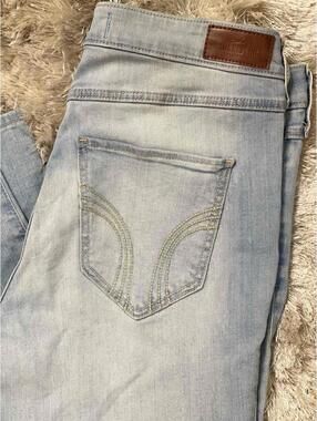 Hollister Light Wash High Rise Super Skinny